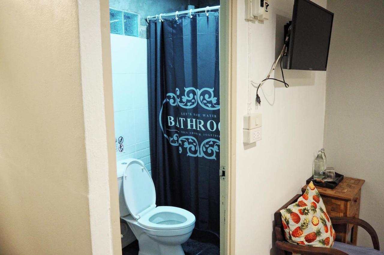 Stay With Me Guest House Chiang Mai Exterior foto